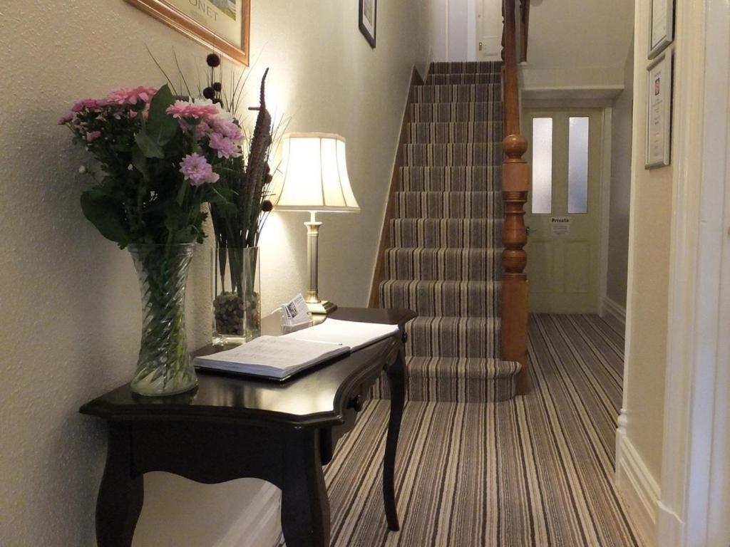 Holmlea Guest House Exclusively For Adults Windermere Eksteriør billede