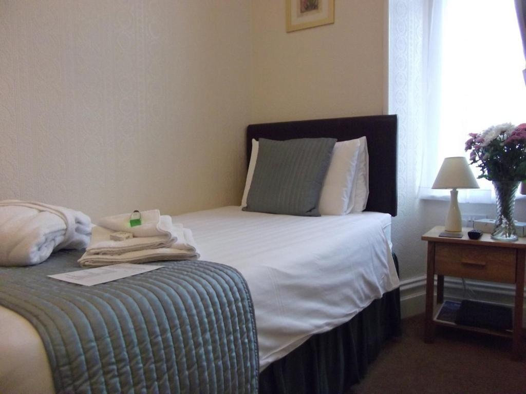 Holmlea Guest House Exclusively For Adults Windermere Eksteriør billede