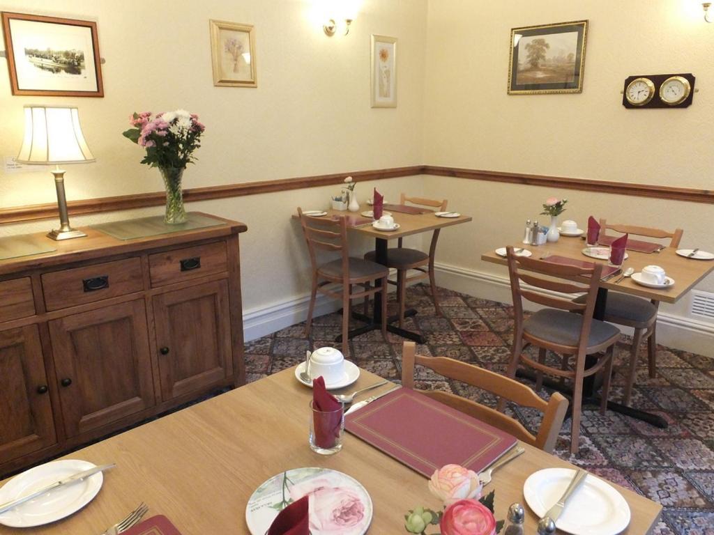 Holmlea Guest House Exclusively For Adults Windermere Eksteriør billede